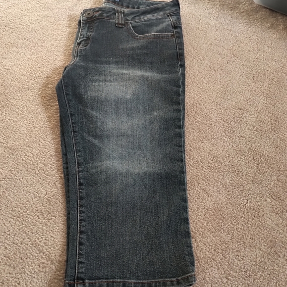 Cropped Jeans - Picture 3 of 4